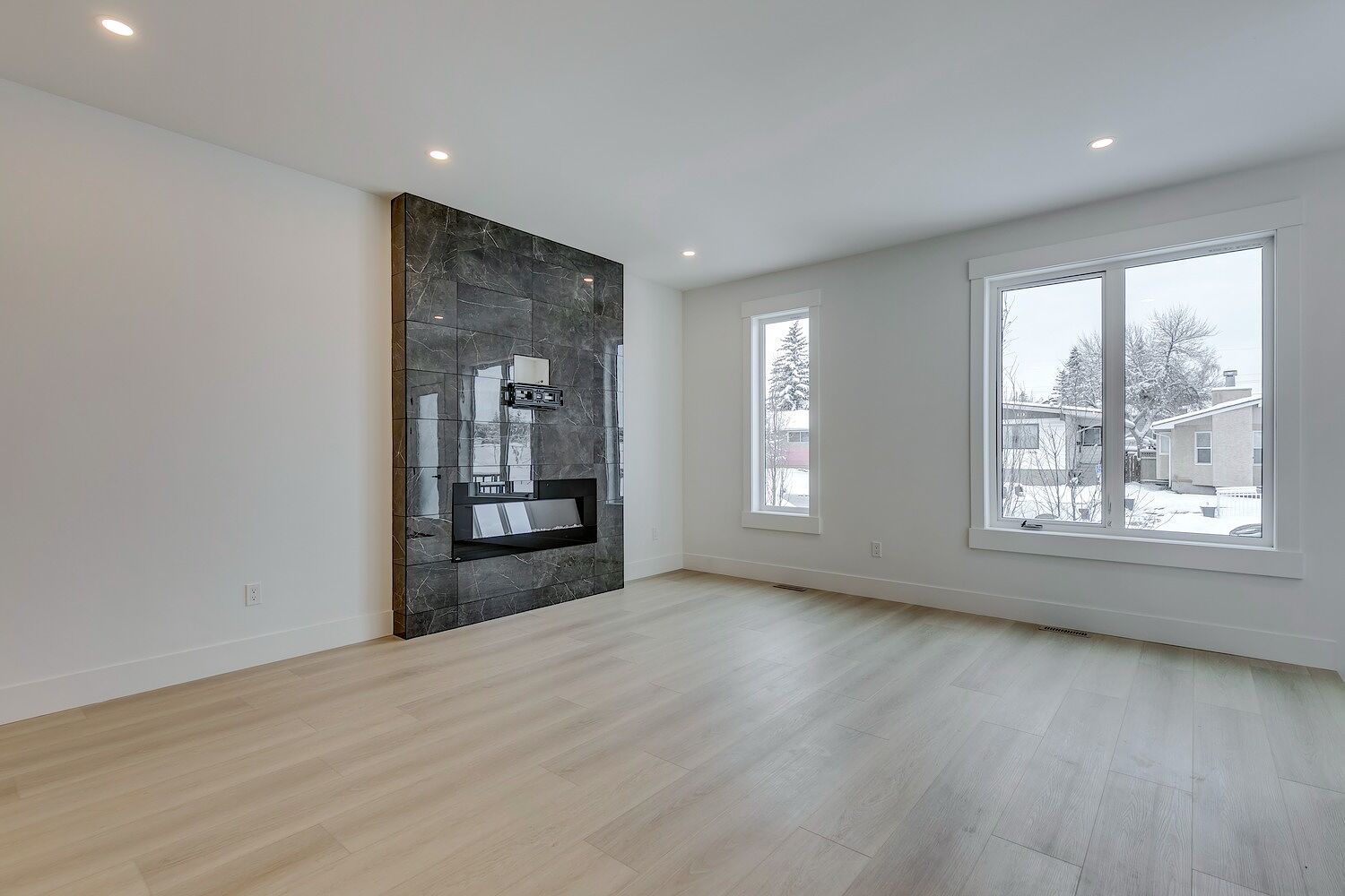 2420 35 Street Southwest