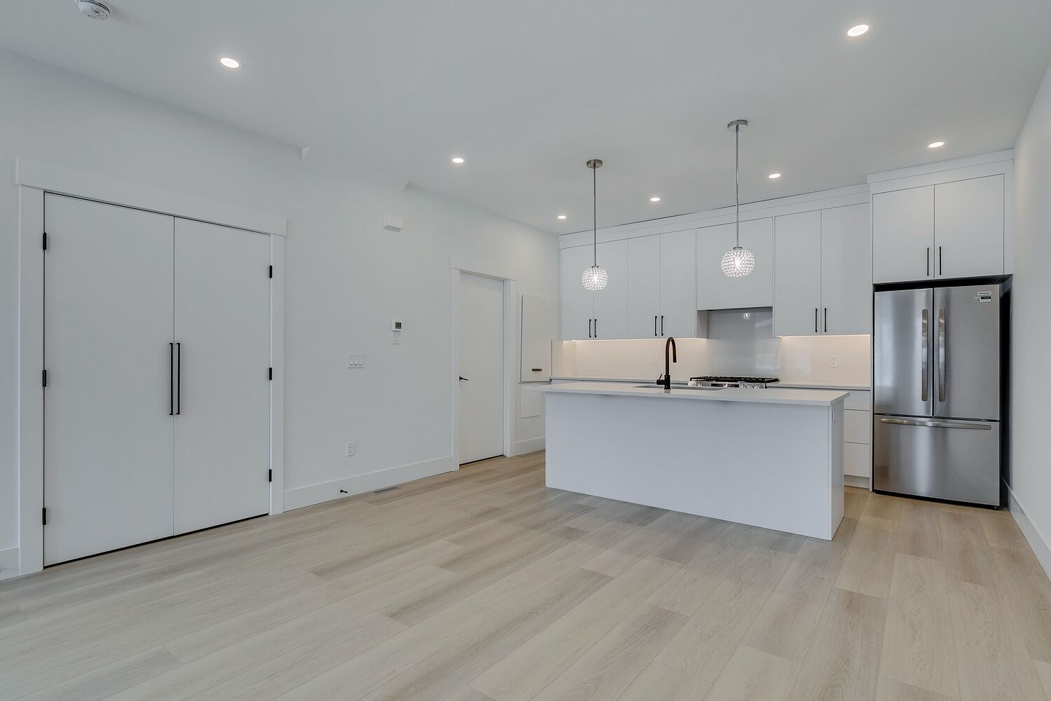 Luxury townhome 2 Bedroom plus Den