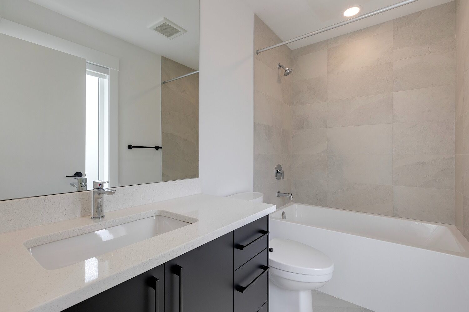 Luxury 2 Bedroom Townhome
