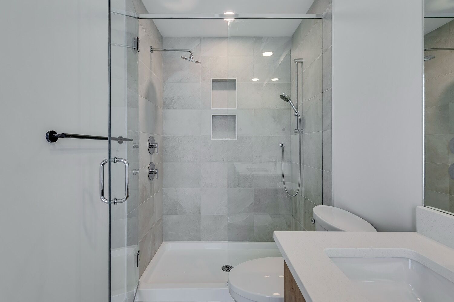Brand New 2 Bed + Den Townhouse