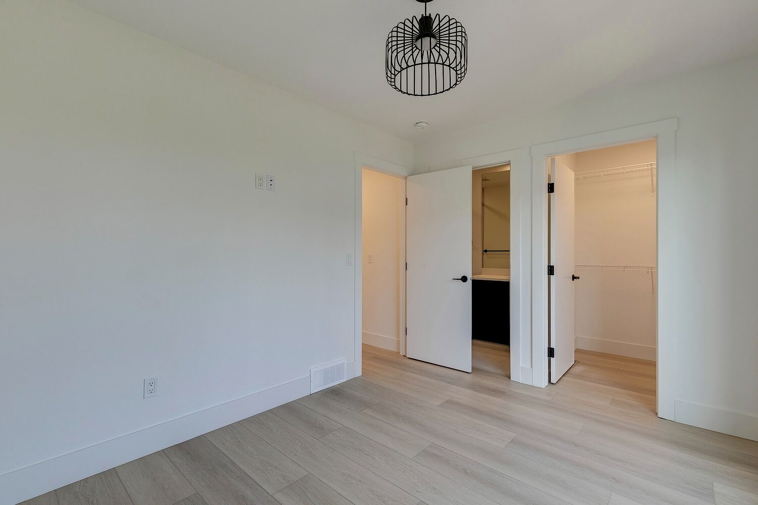 Luxury 2 Bedroom Townhomes