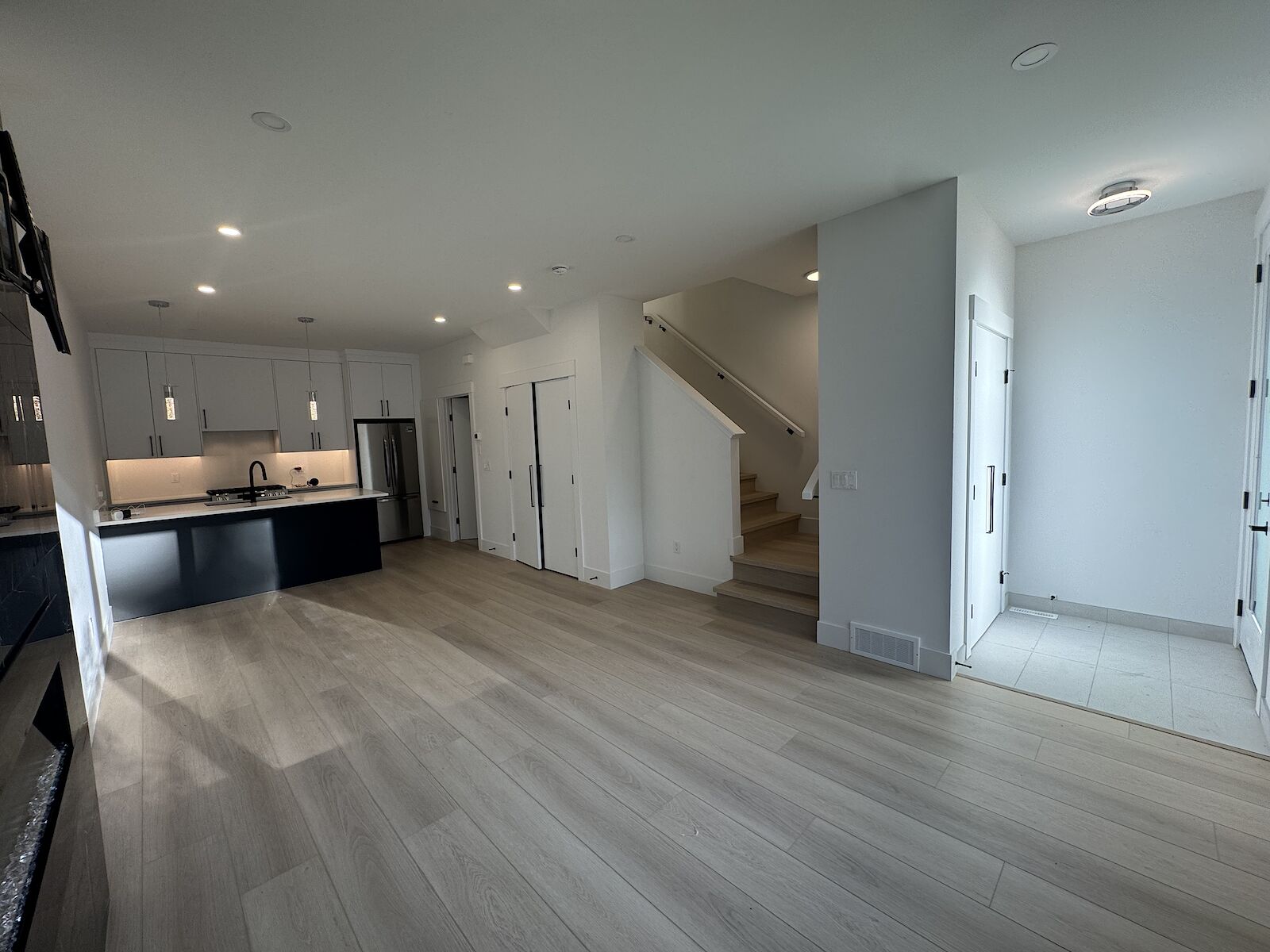 Luxury 2 Bedroom Townhomes